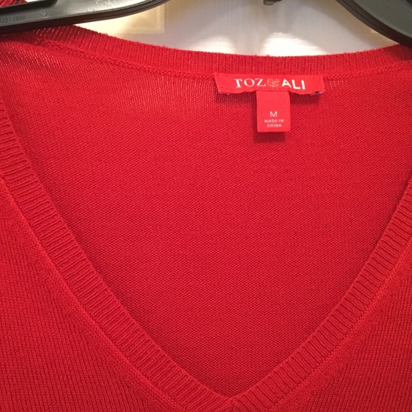 Sweater - Picture 3 of 4