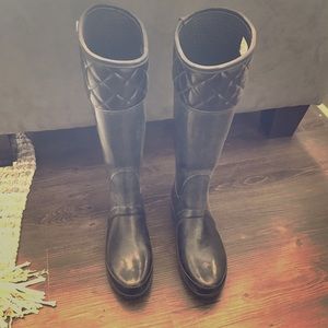 Black hunter boots size 9