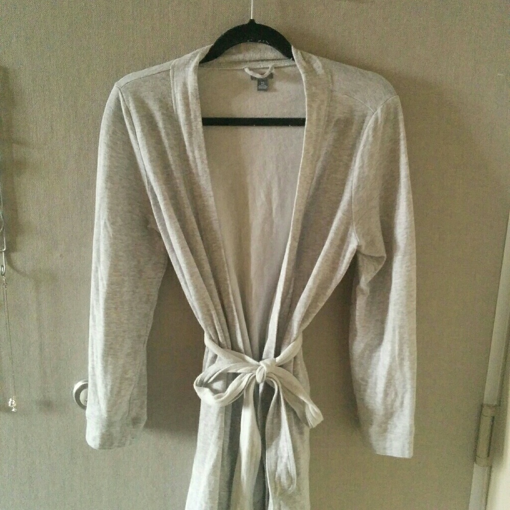 Aerie Robe