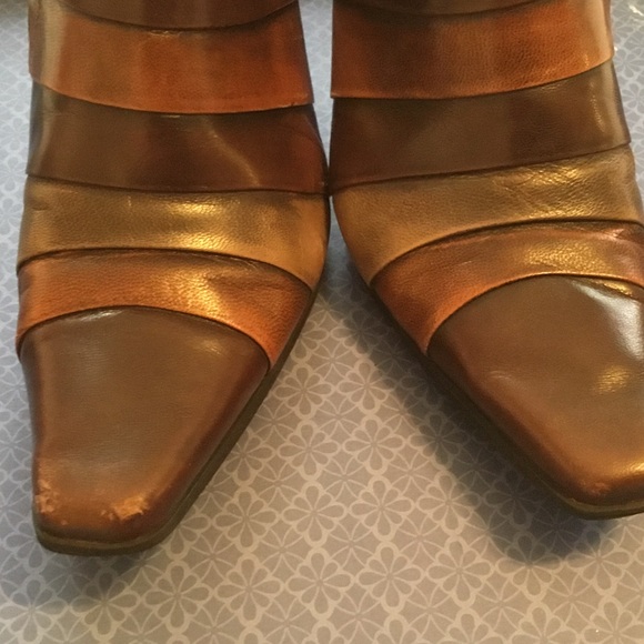 Shoes - Picture 7 of 7