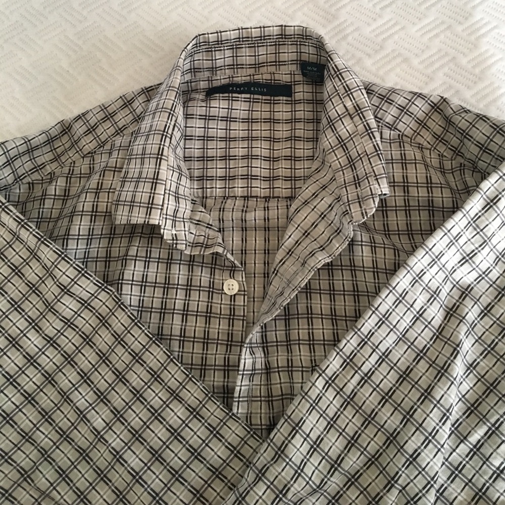 Men's Perry Ellis dress shirt