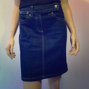 Ann Taylor denim skirt pencil, blue classic style