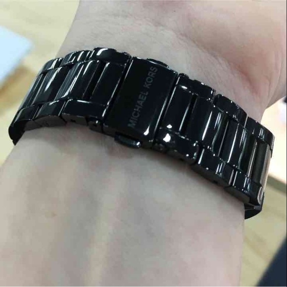 Michael kors watch - Picture 3 of 3