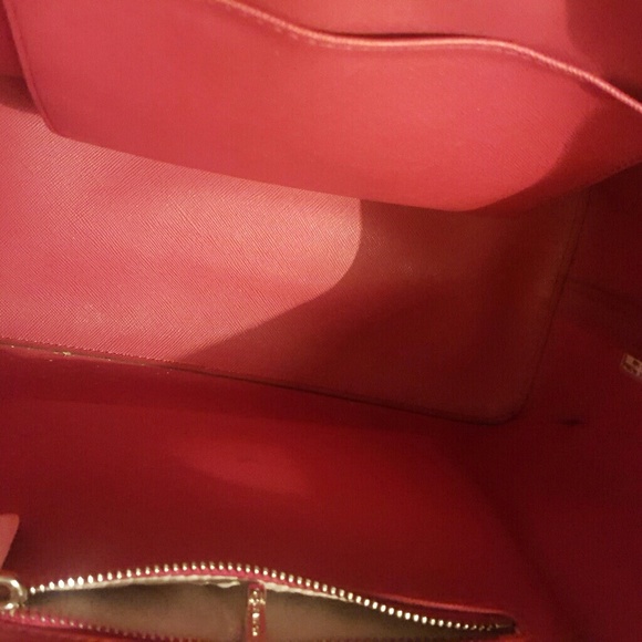 Additional pic of red Michael kors - Picture 1 of 4
