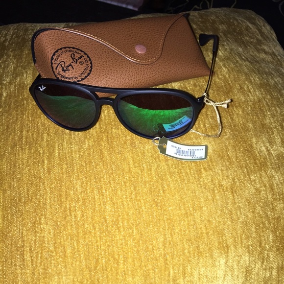 Alex Ray Bans - Picture 3 of 3