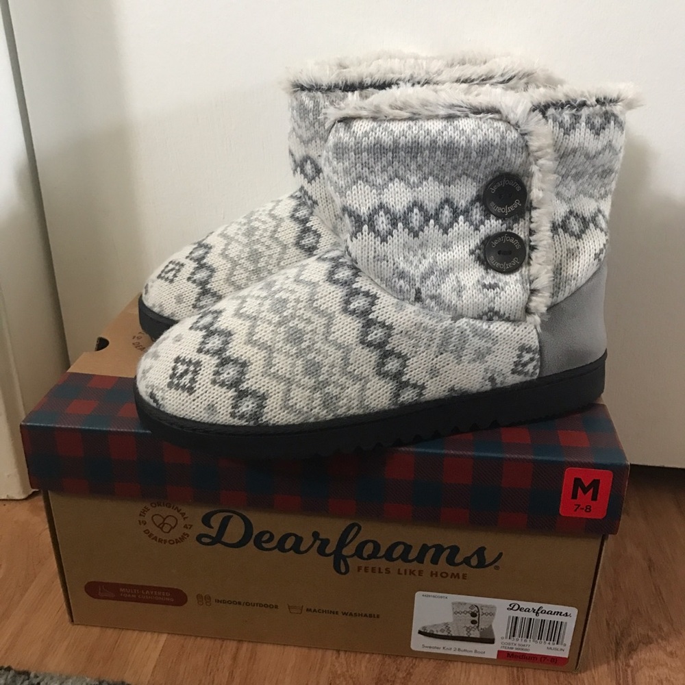Dearfoams sweater two button boots