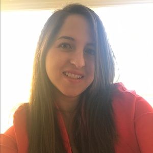 Meet your Posher, Monica