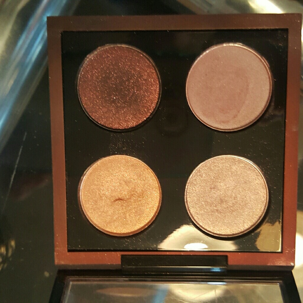 Mac eye shadow palate