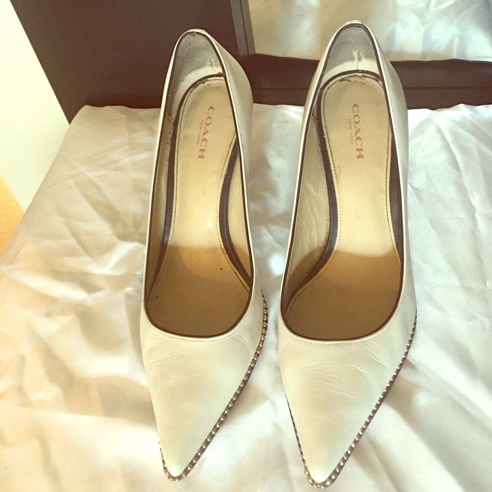 Coach Tamera Heels in Chalk. Size 7.5