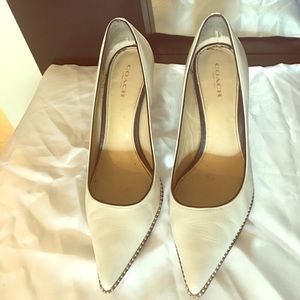 Coach Tamera Heels in Chalk. Size 7.5