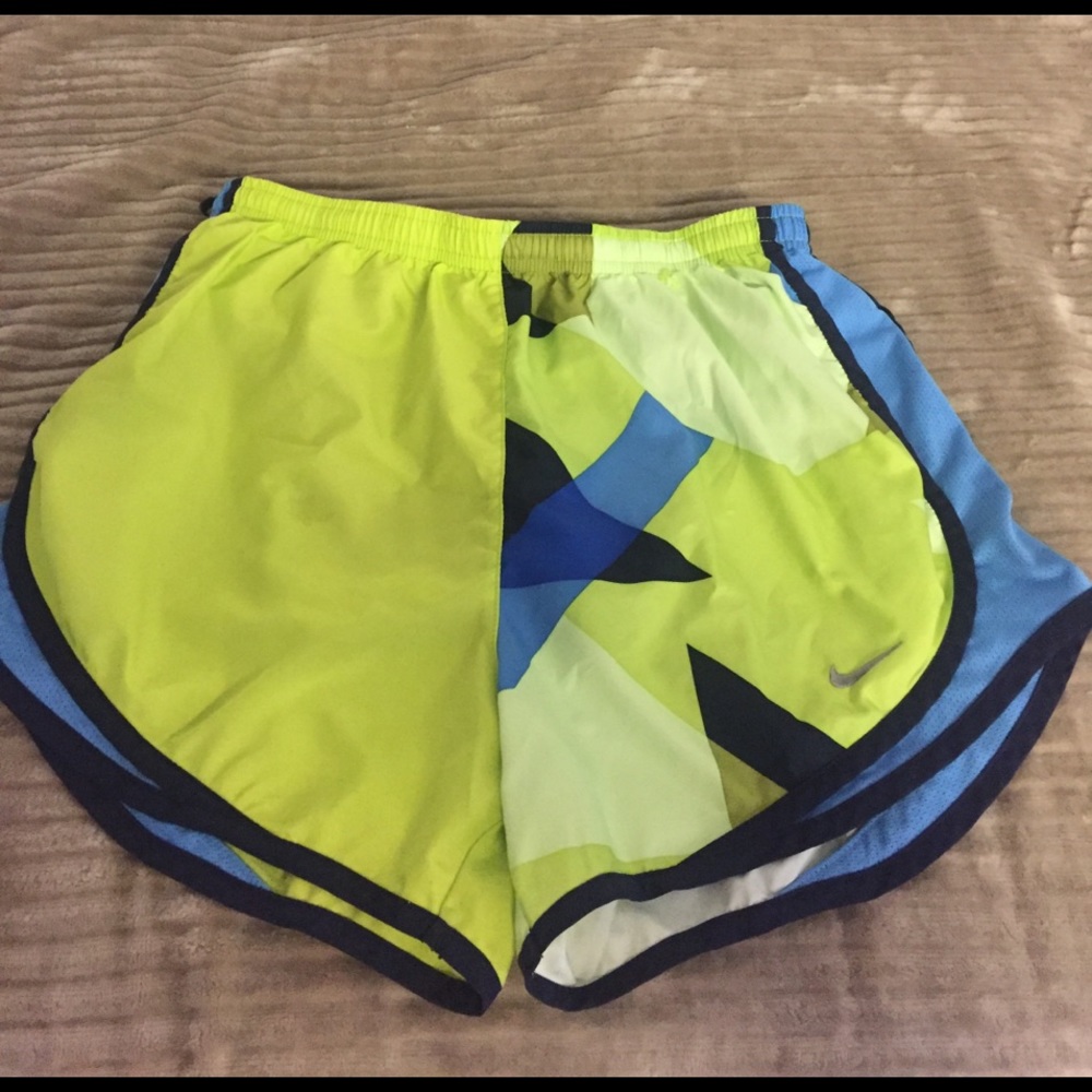 Nike dry tempo shorts