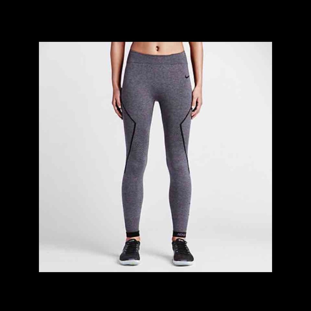 Nike tights NWT SOLD MERC