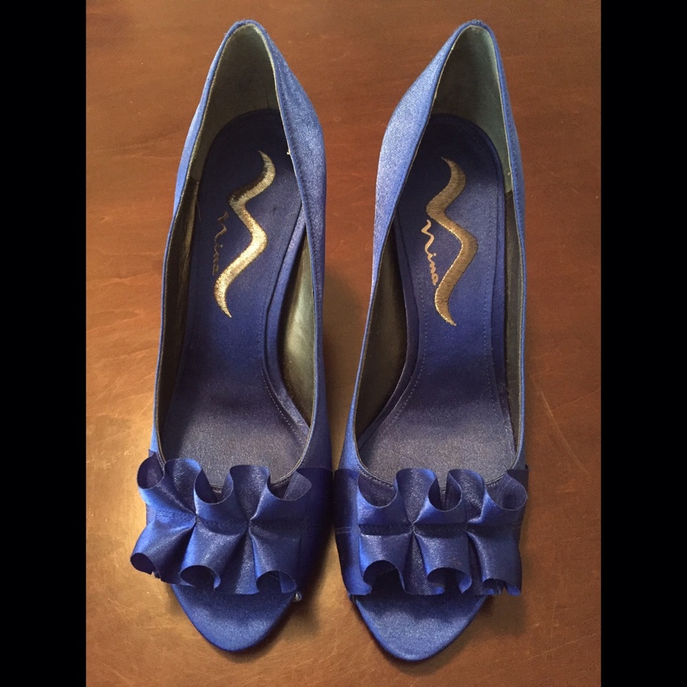 Bright Blue Nina heels size 8