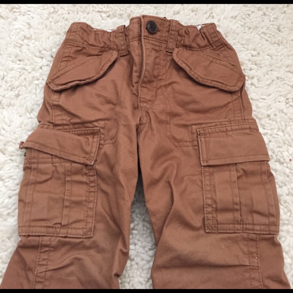 🚫donated Baby gap size 2T pants