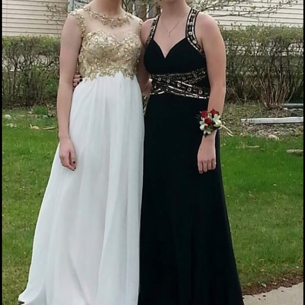 Black prom dress