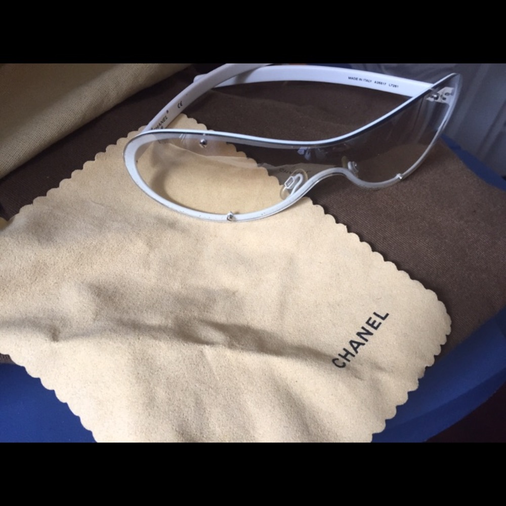 Vintage authentic Chanel sunglasses