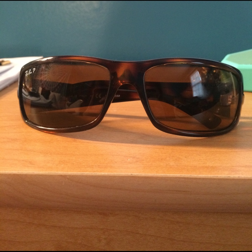 RAY BAN 4075 WOMENS SUNGLASSES W CASE & CLOTH