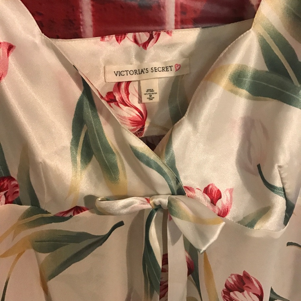 Vintage Victoria's Secret Floral Night Gown w Bow - Picture 3 of 3