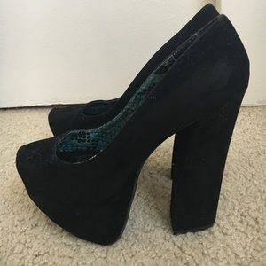 Size 7 Black Suede Chunky Heels