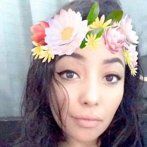 Meet your Posher, Mariela