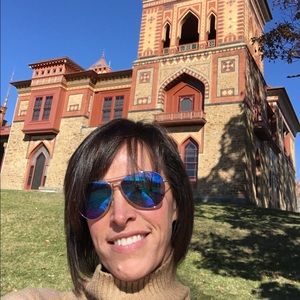 Meet your Posher, Kerin