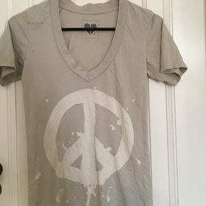 V neck tshirt
