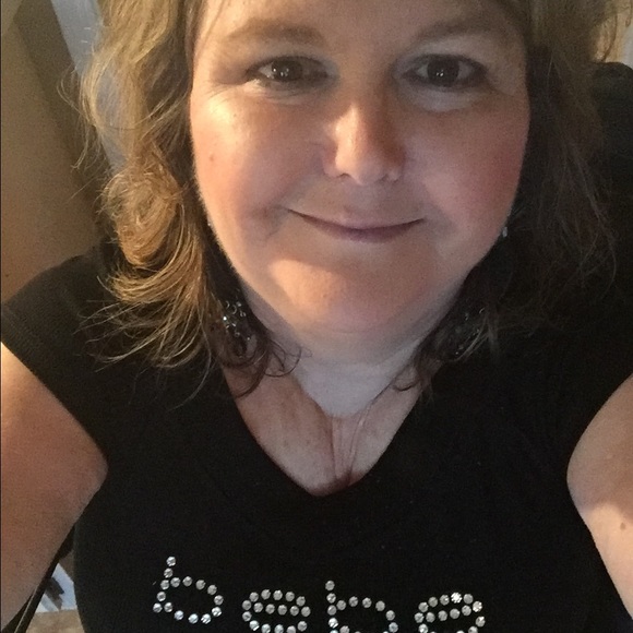 Meet your Posher, Renee - Picture 2 of 2