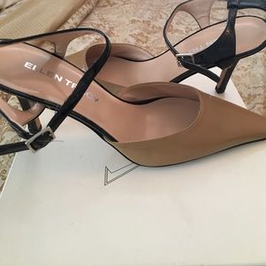 Ellen Tracy nude leather heels
