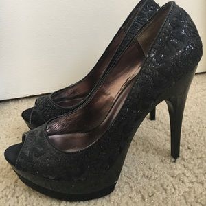 Size 7 1/2 Black Glitter Designed Bakers Heels
