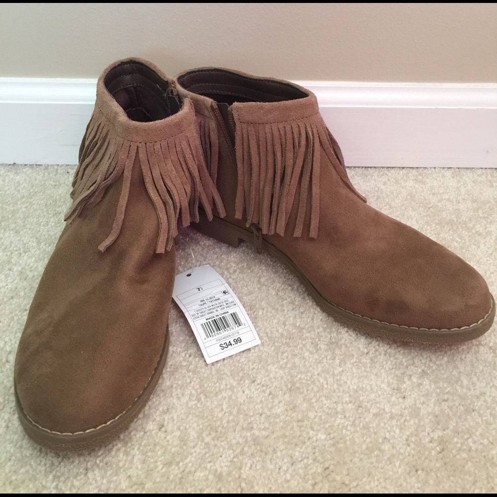 BNWT Light Tan Booties with Fringe