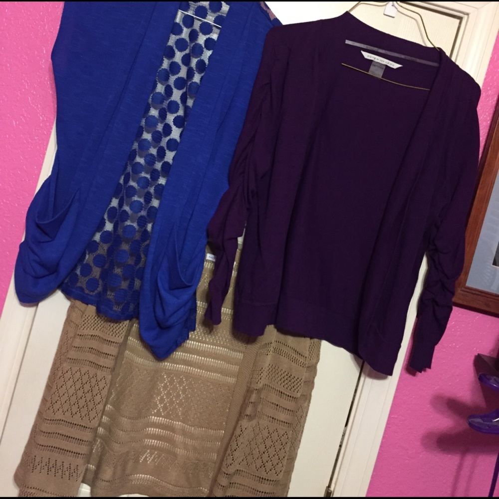 ❌ sold ❌3 sweater tops/vests