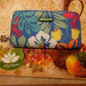 Lilly bloom tropical print wallet clutch