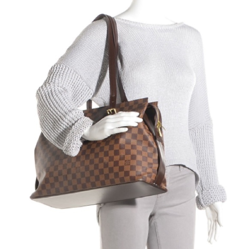 🚫SOLD🚫Louis Vuitton Chelsea Shoulder bag