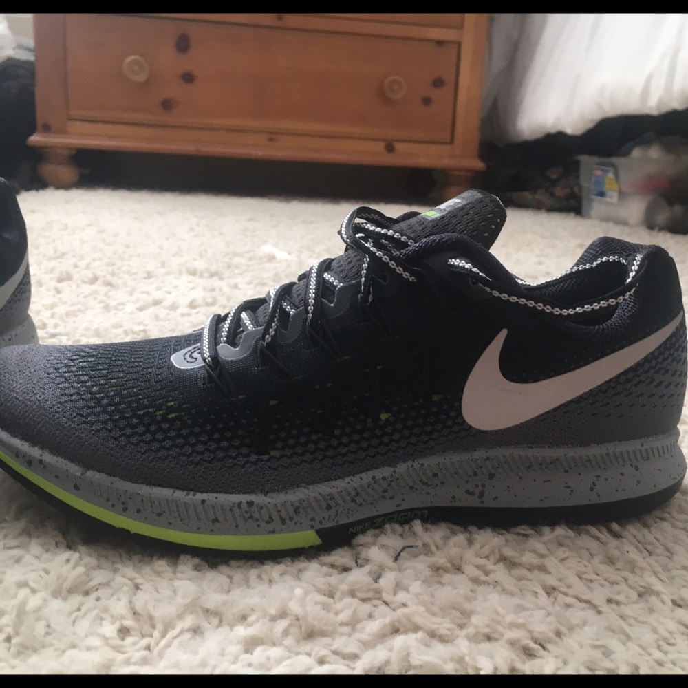 Nike Pegasus 33 Running Shoes