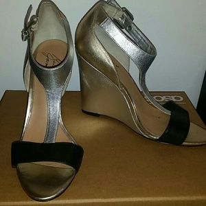 Badgley mischka mark & james Nyomi Wedges