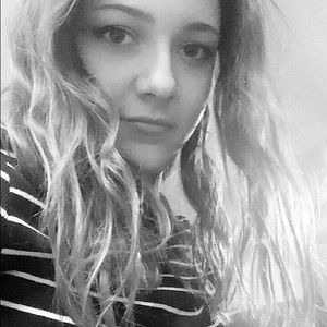 Meet your Posher, Hailey