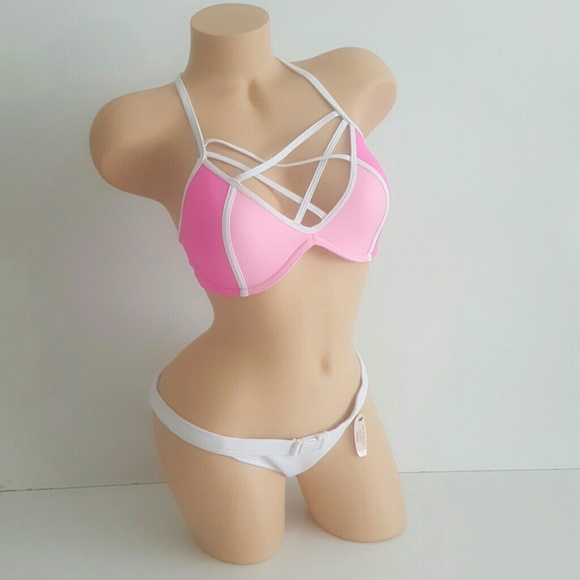 Victoria's Secret MEDIUM BIKINI BUNDLE NWT