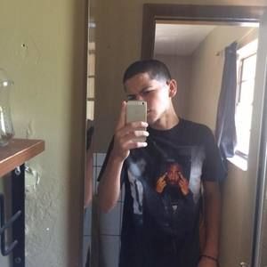 Meet your Posher, Esteban