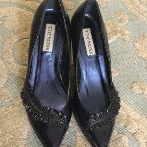 Steve Madden Navy Ruffle Kitten Heel
