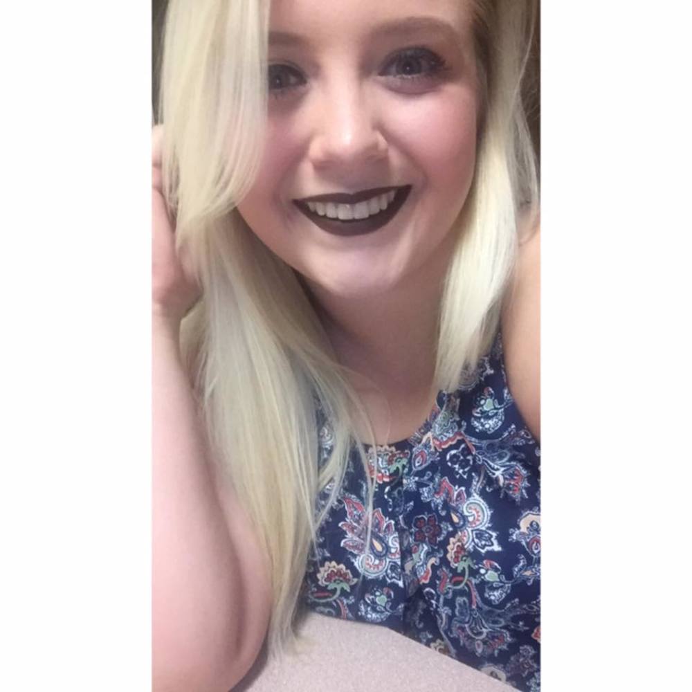 Meet your Posher, Alanda