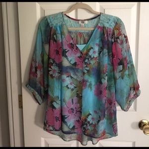 Dress Barn blouse size large.