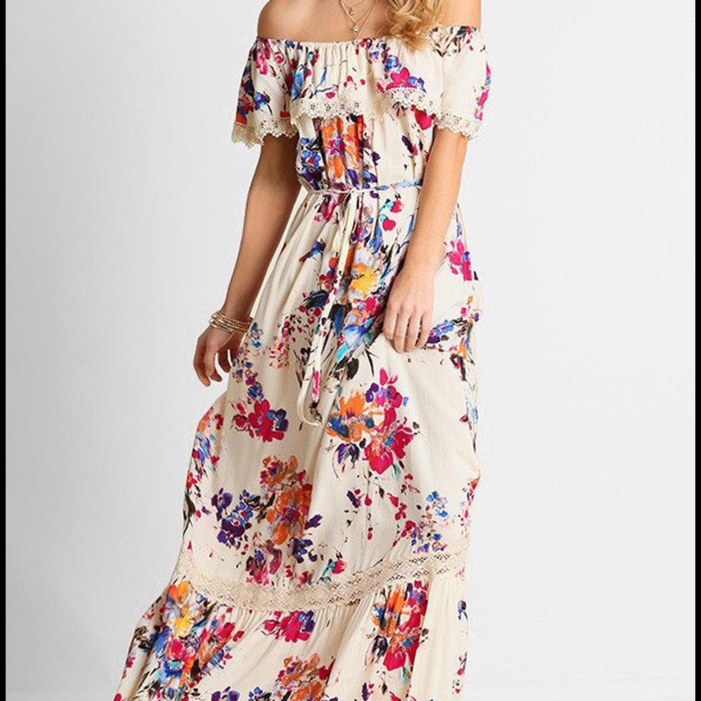 Off the shoulder floral maxi dress