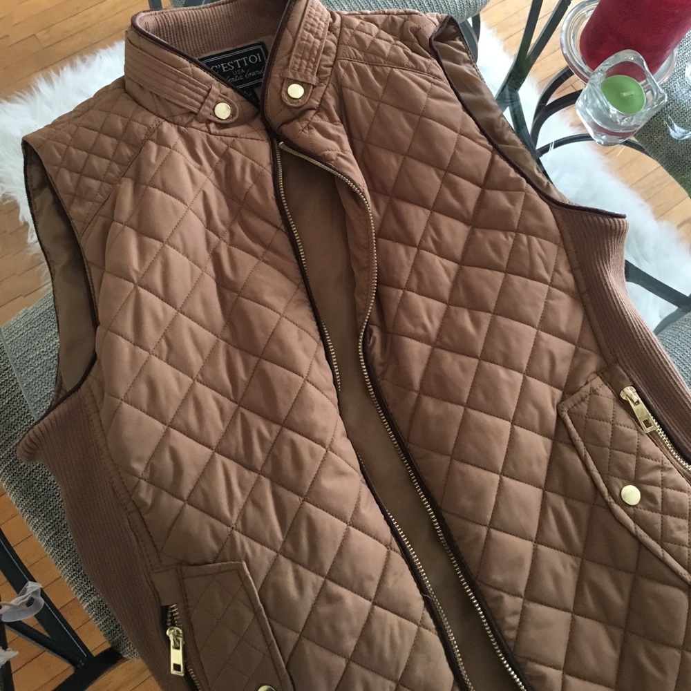 C'EST TOI Vest