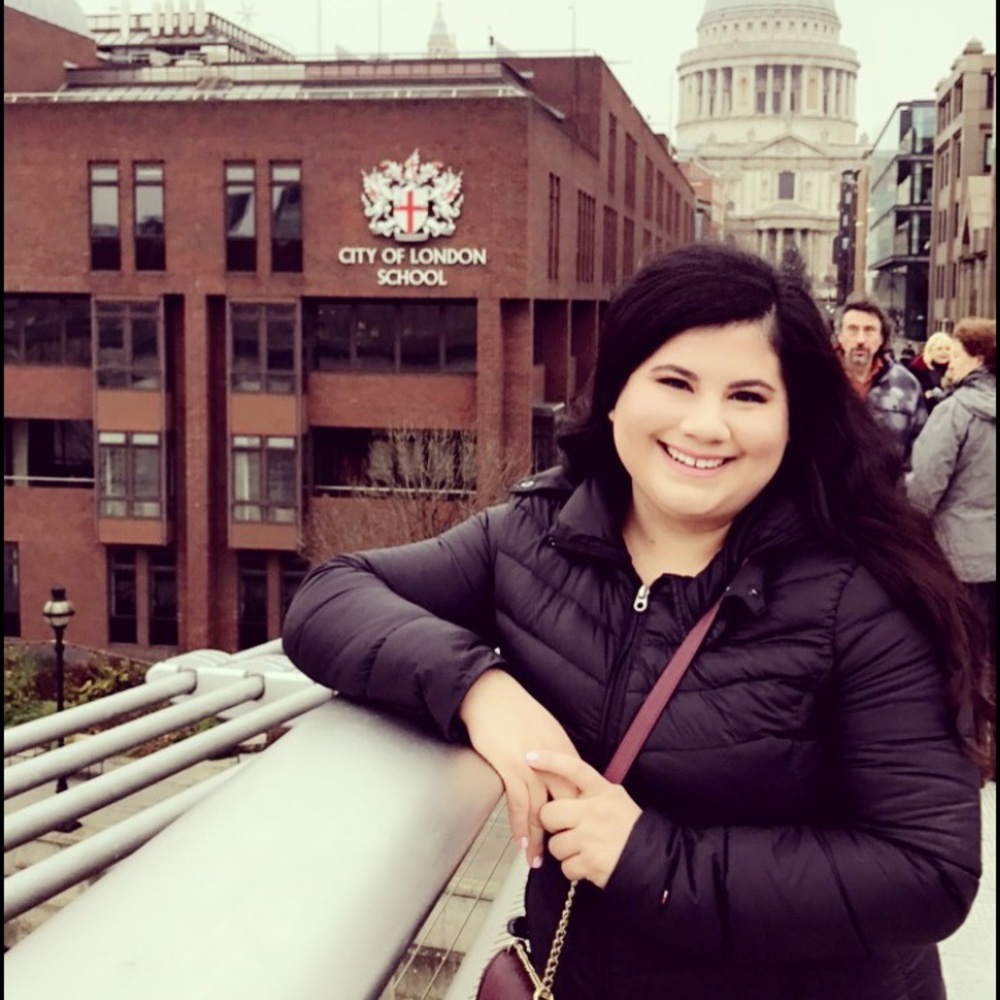 Meet your Posher, Maria