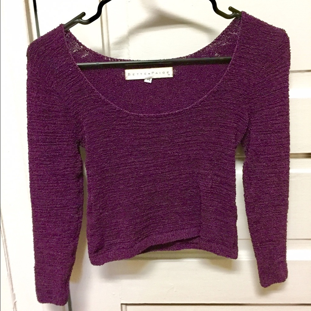 Long sleeve crop top