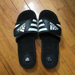 Classic Adidas Slids