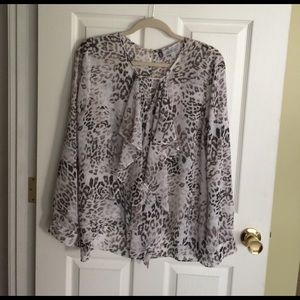 Jennifer Lopez blouse