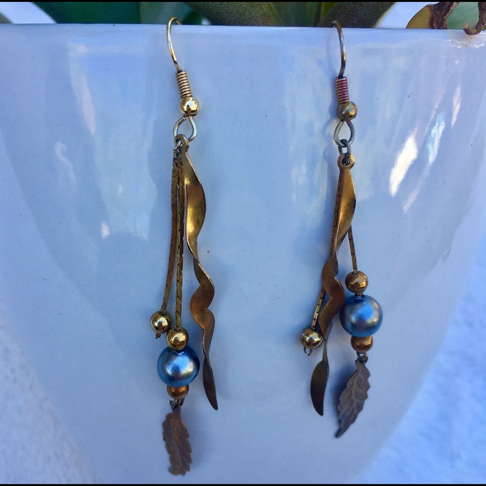Dangling metal and bead earrings!