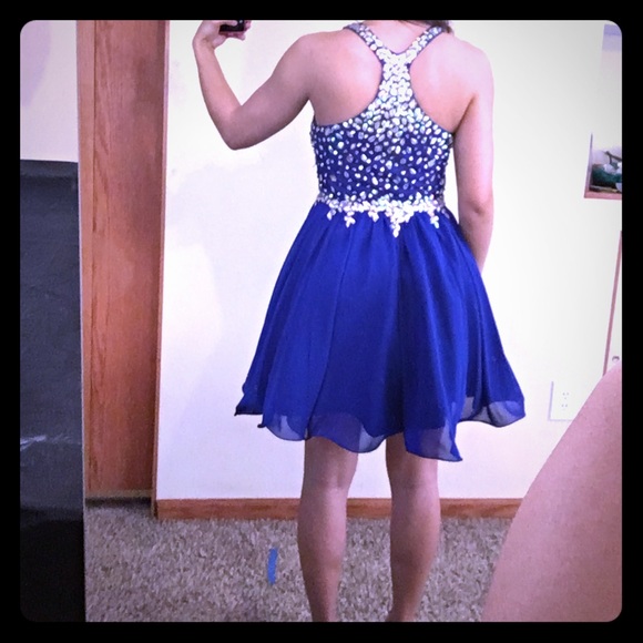Worn once for prom! - Picture 2 of 5