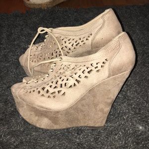 WEDGES STYLES LACE UP BRAND NEW CONDITION Size 7